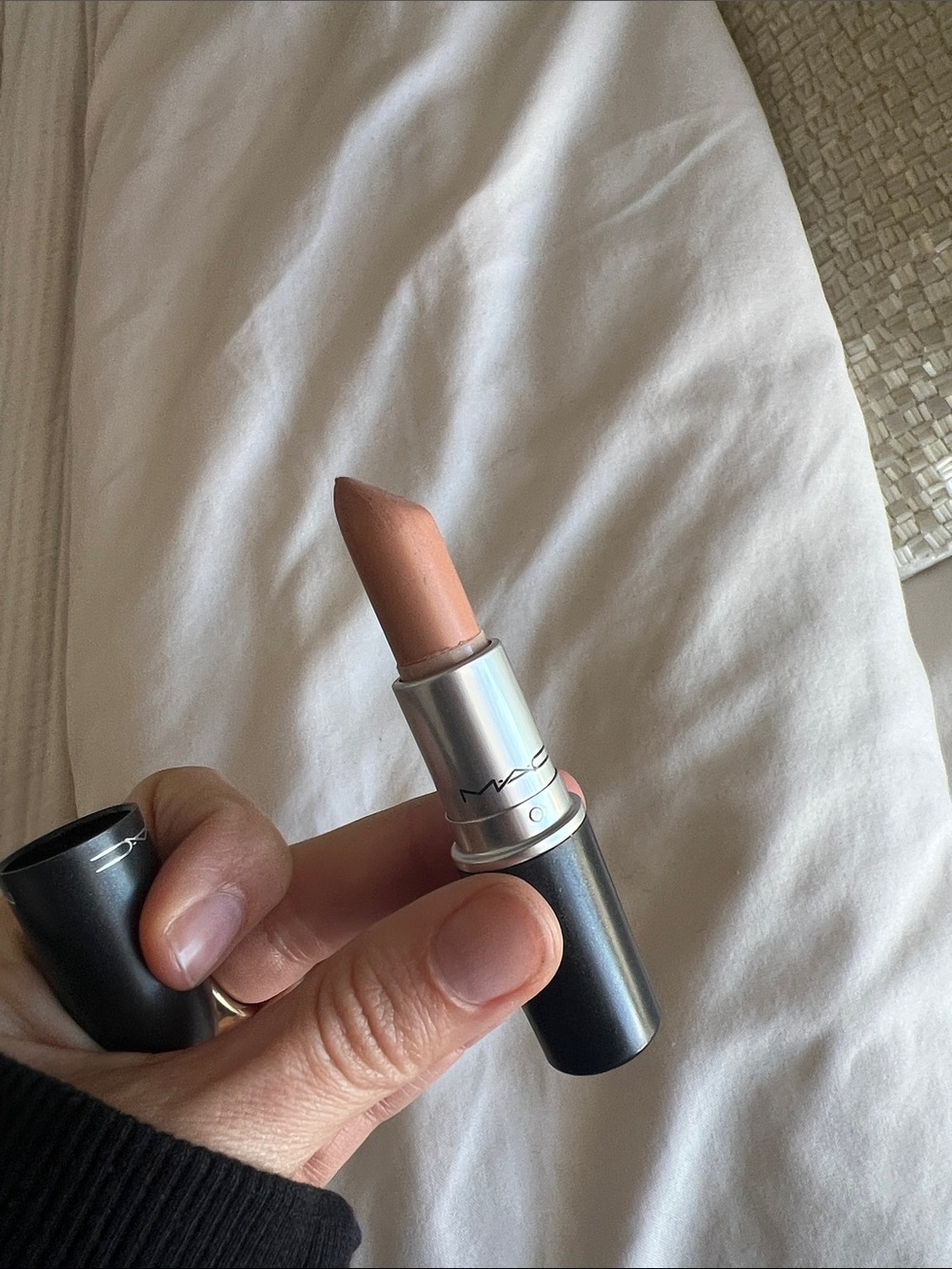 MAC Crème D’ Nude Creamsheen Lipstick